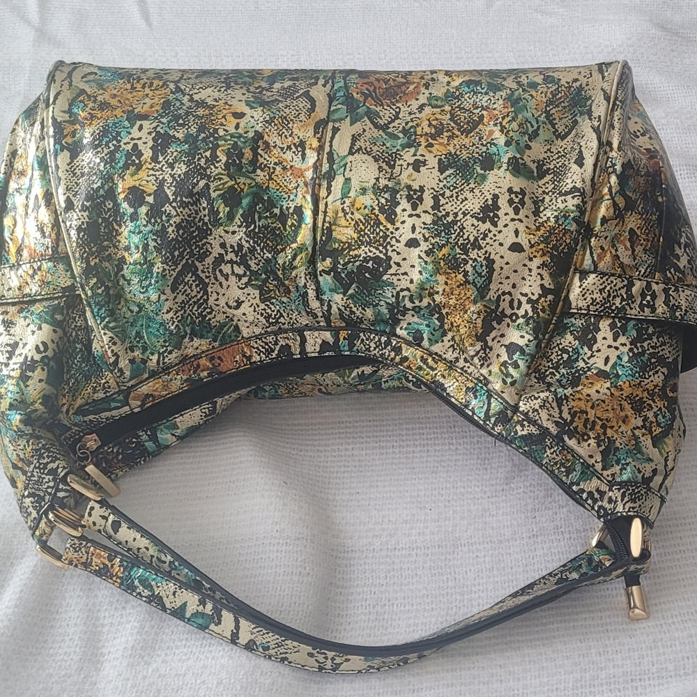 The Find women's metallic purse